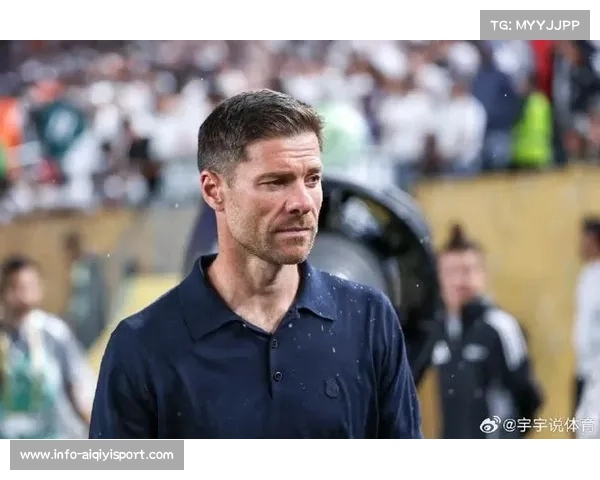 埃尔切主帅萨拉维亚为皇马主帅阿隆索发声，称其转型需耐心